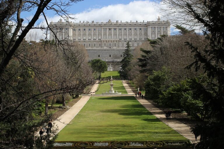 royal palace, madrid, architecture