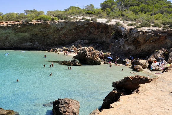 Mejores calas de Ibiza. Cala Conta