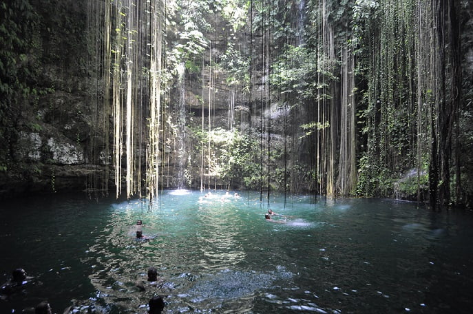 Cenote Riviera Maya